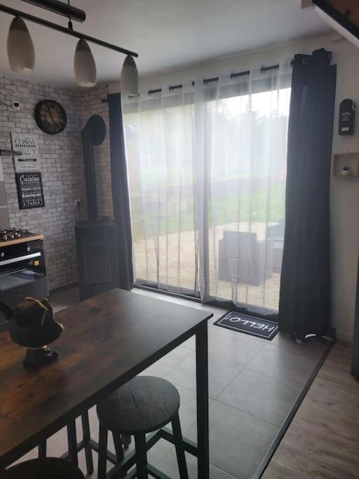 Petite Maison Cosy En Duplex Eguelshardt Exterior foto